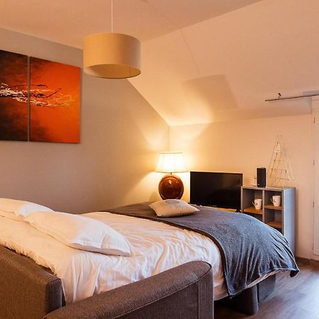 Studio Confortable, Parking Et Jardin Bucheres Екстер'єр фото