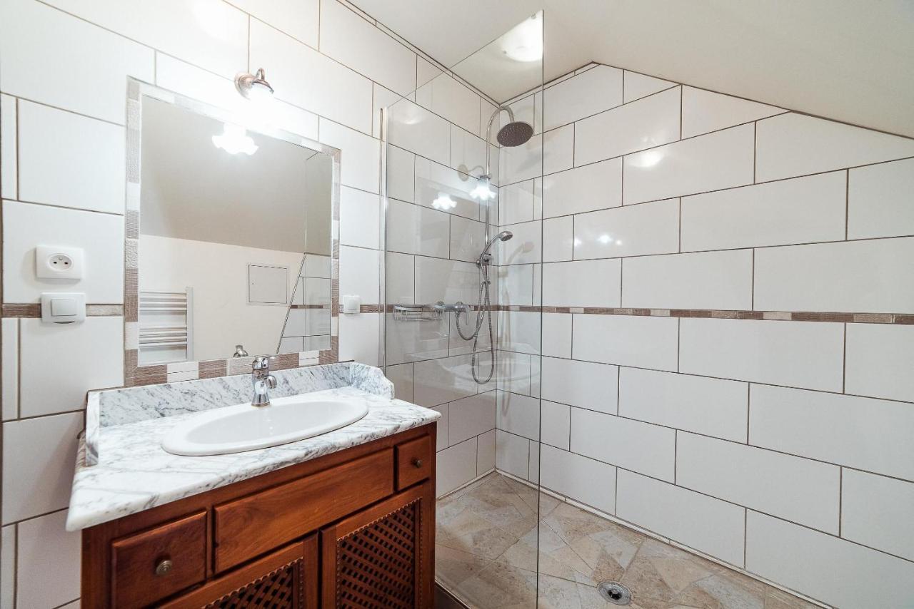 Studio Confortable, Parking Et Jardin Bucheres Екстер'єр фото