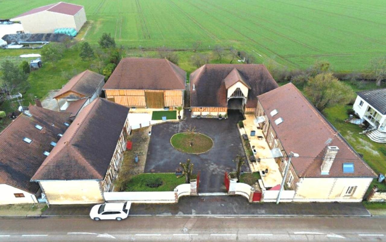 Studio Confortable, Parking Et Jardin Bucheres Екстер'єр фото